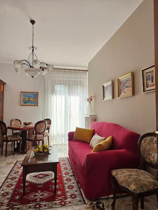 Апартаменты La Casa Di Nonna Gina Альба Экстерьер фото